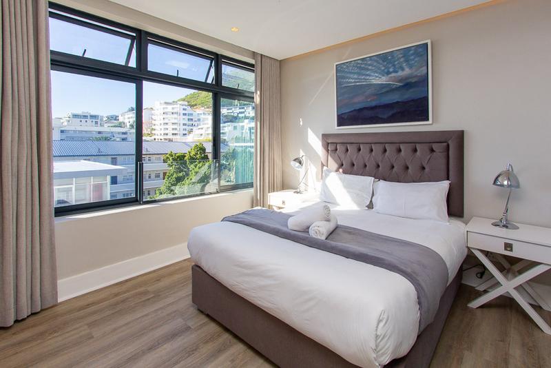 2 Bedroom Property for Sale in Sea Point Western Cape